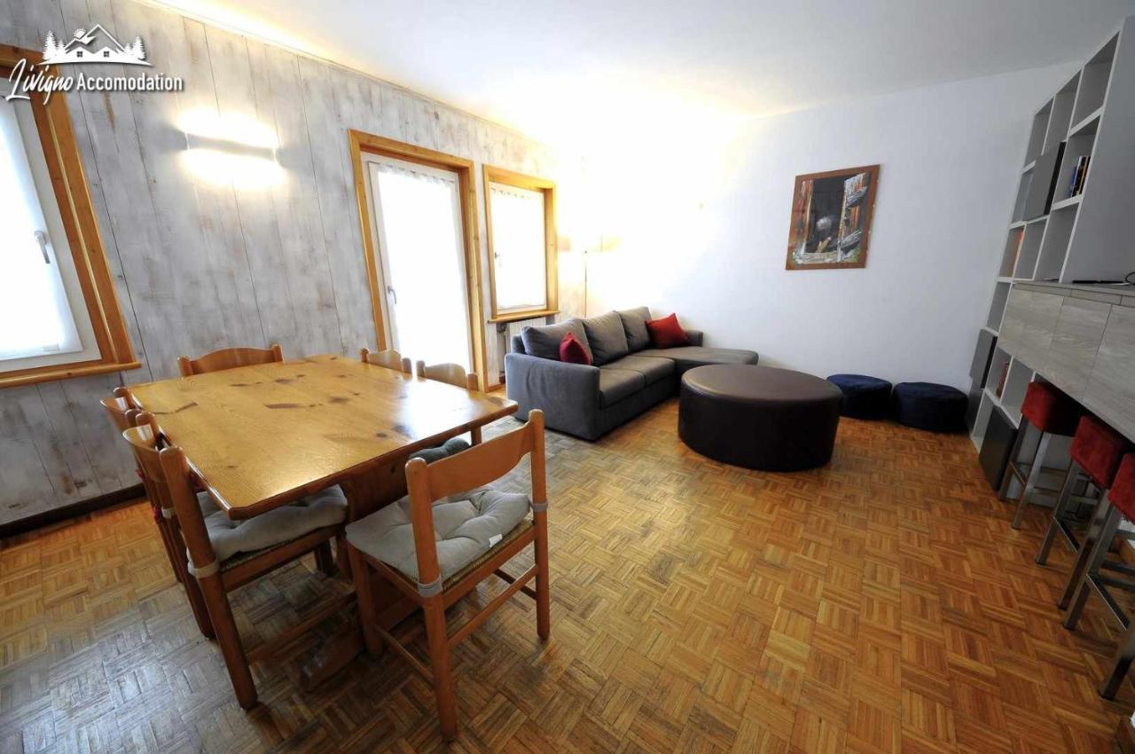 Chalet Rododendro Forest By Livigno Accomodation ภายนอก รูปภาพ